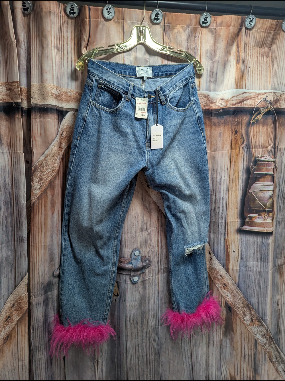 Versona Light Wash Straight Leg Jeans
